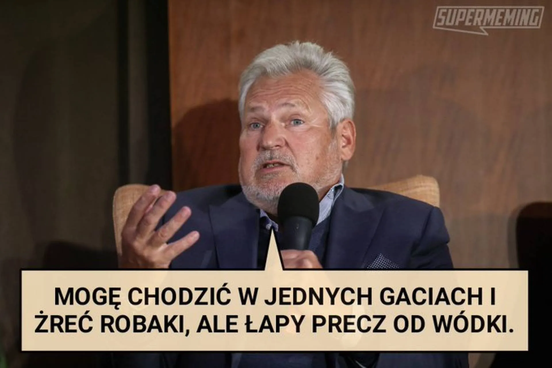 Łapy precz