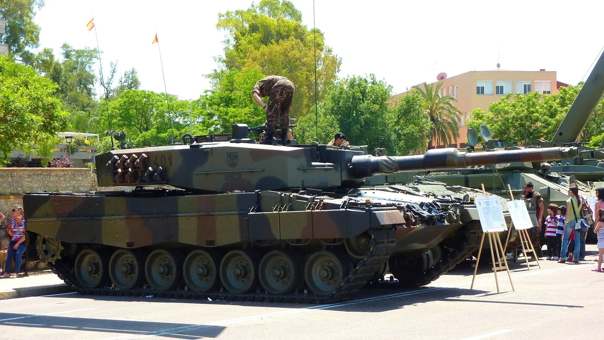 Hiszpania przekaże Ukrainie 6 Leopardów