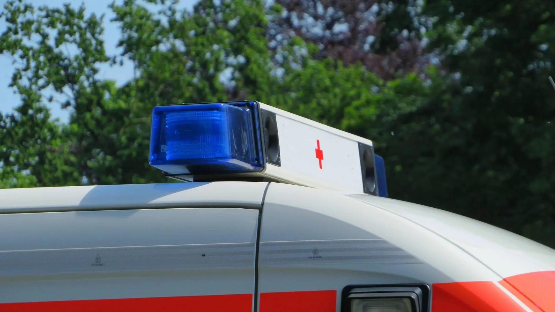 W Grójcu podpalono dwie karetki pogotowia