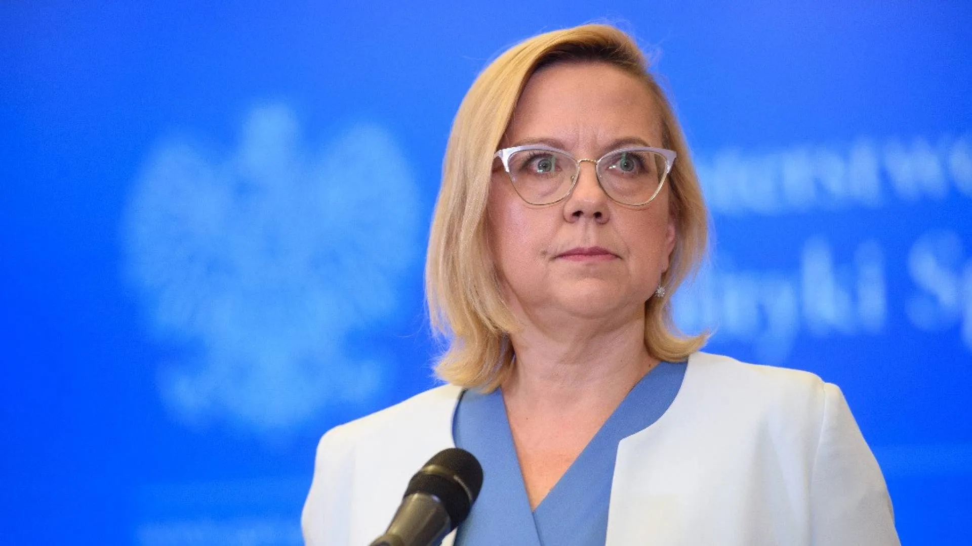 Zakaz sprzedaży aut spalinowych? Moskwa: Kibicujemy wyrzuceniu tego dokumentu