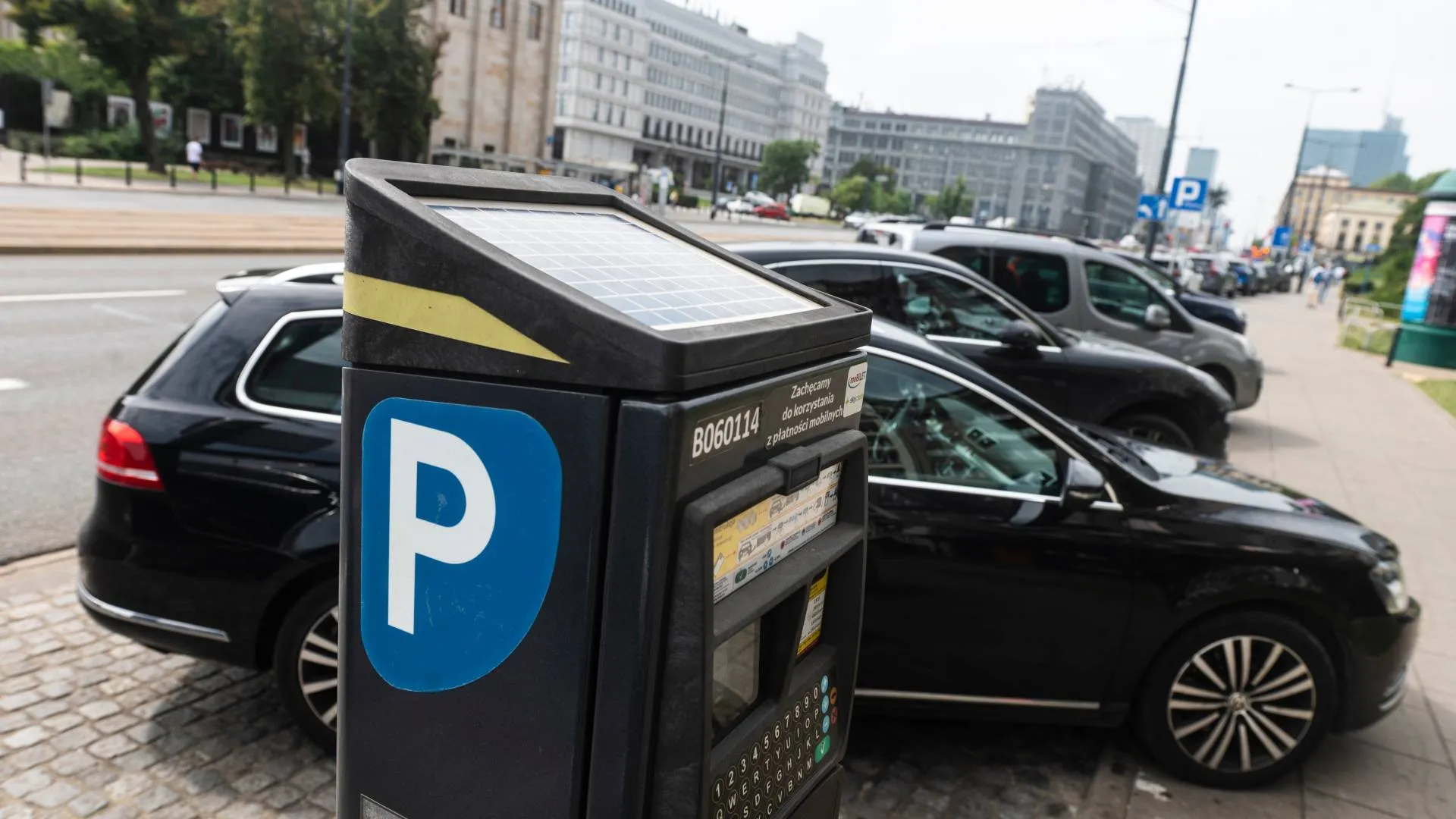 Płatne parkingi także w weekendy? W warszawskim ratuszu już nawet policzyli, ile by zarobili