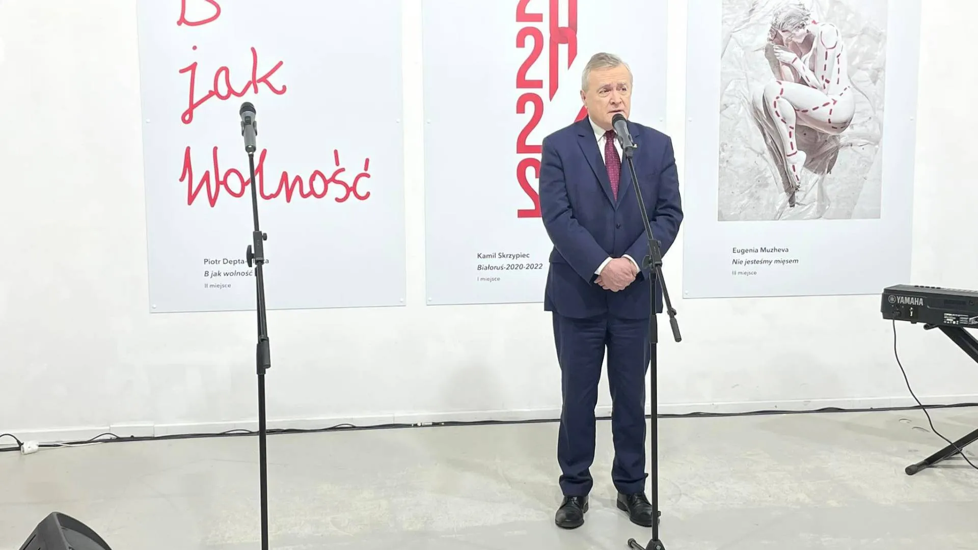 NCK przekazało Muzeum Wolnej Białorusi w Warszawie wystawę plakatów "Biało-czerwono-biały"
