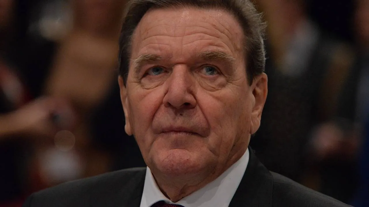 Schroeder bez zaproszenia na jubileusz swojej partii SPD