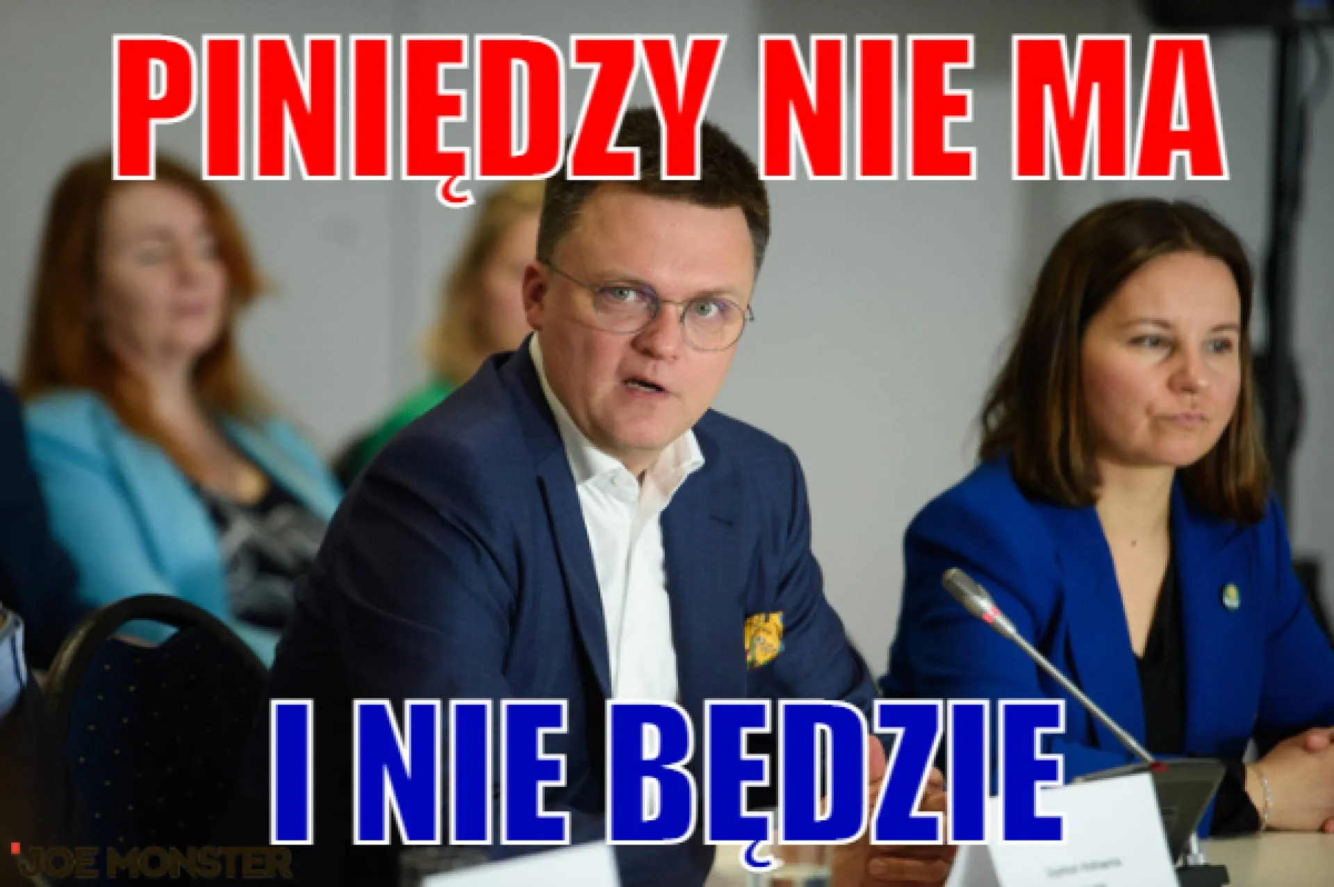 "Piniędzy"