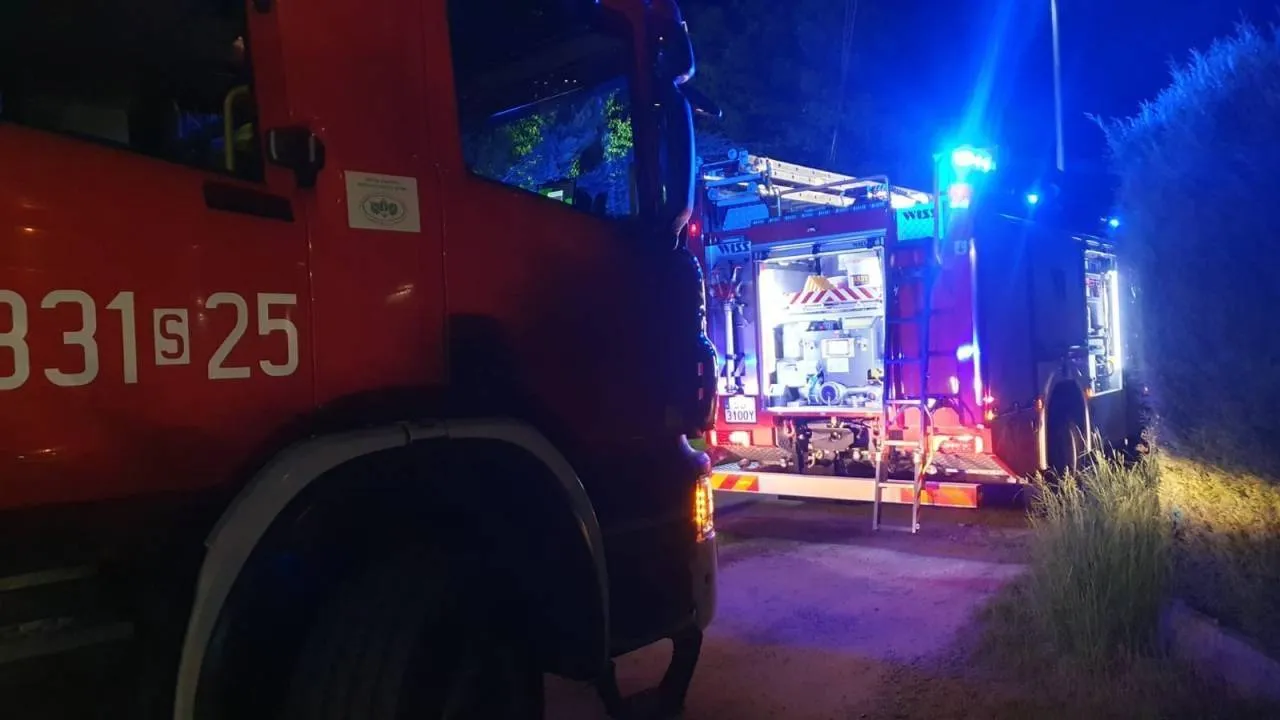 Tragiczny pożar w Dębsku. Mieszkańcy spieszą z pomocą