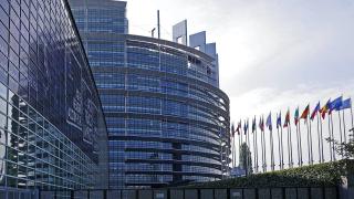 Posłowie do PE chcą wzmocnić instytucje unijne w przypadku prób obcych ingerencji
