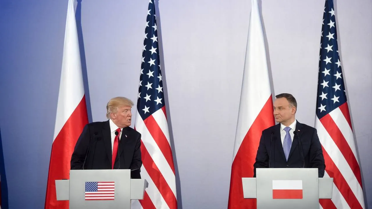 Wojna na Ukrainie zakładnikiem kampanii w USA. Żeby zwyżkować w sondażach, Trump musi krytykować administrację