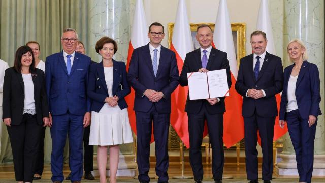 Prezydent RP Andrzej Duda podpisał ustawę o emeryturach pomostowych