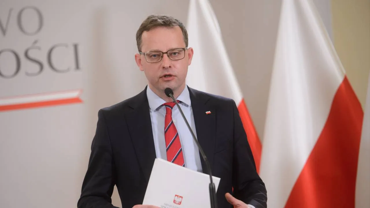 Minister Romanowski dla Niezalezna: Wiarygodność to słowo obce opozycji. Szczególnie w temacie migracji