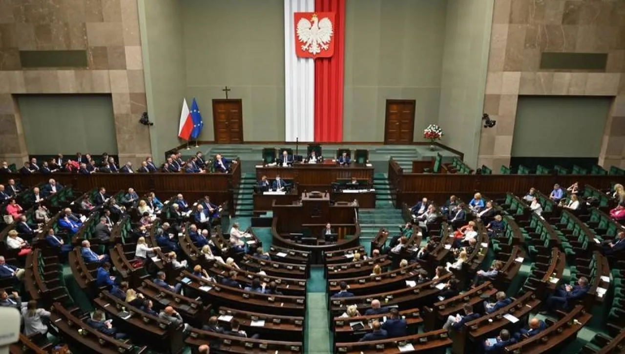 Nowi posłowie X kadencji Sejmu. 15 elektów - z jakiej weszli listy?