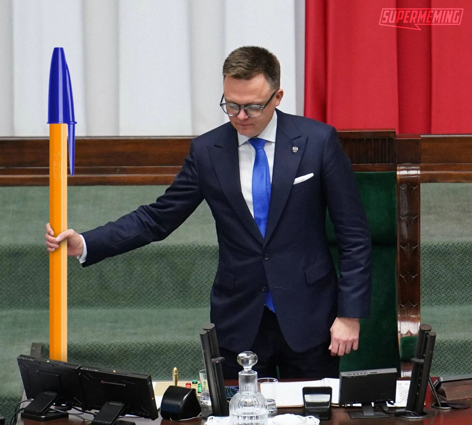 Człowiek z długopisem