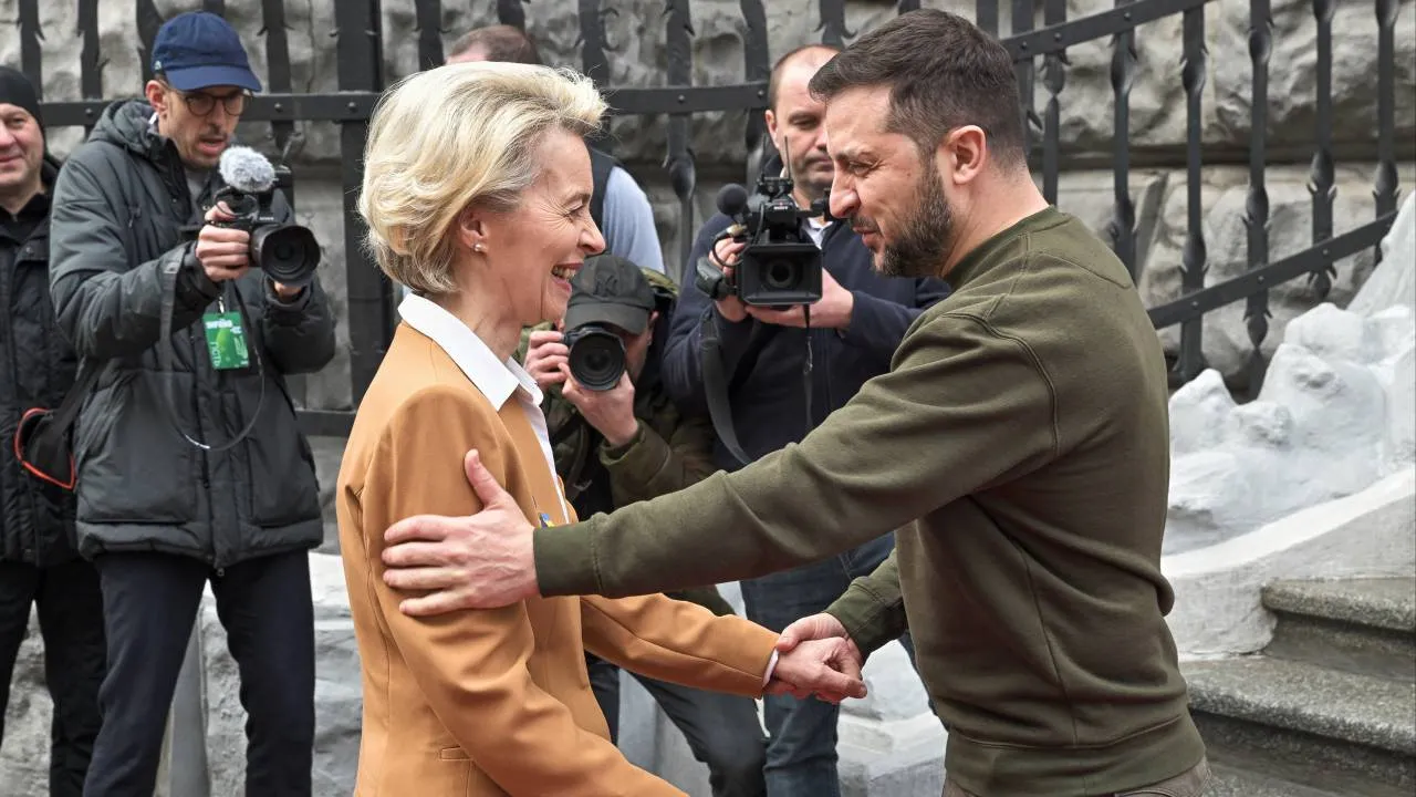 Von der Leyen w Davos: Zachód powinien wzmacniać opór Ukrainy