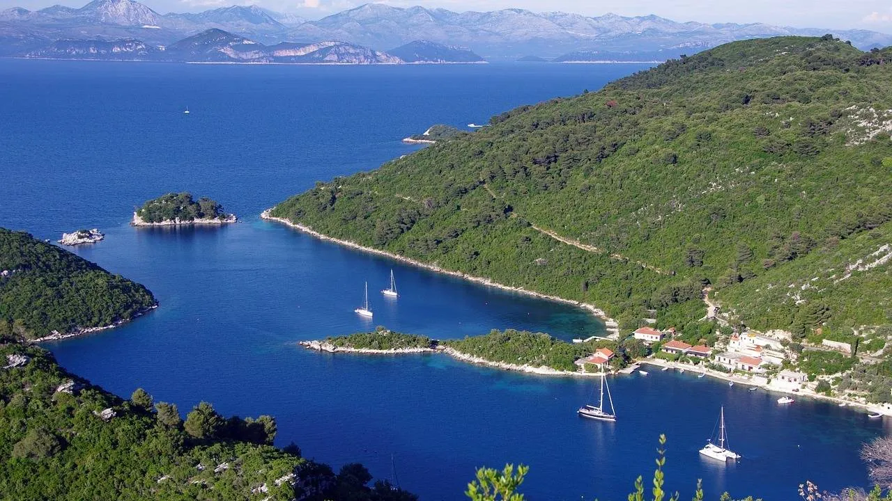 Wzdłuż wybrzeża Dalmacji. Ta droga wybrana najpiękniejszą w Europie
