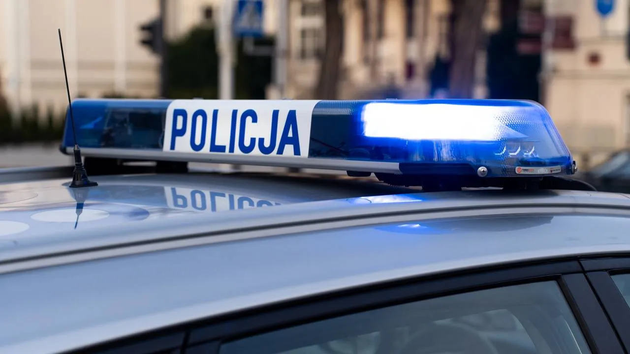 46-latek wrzucił do sklepu bombę domowej roboty