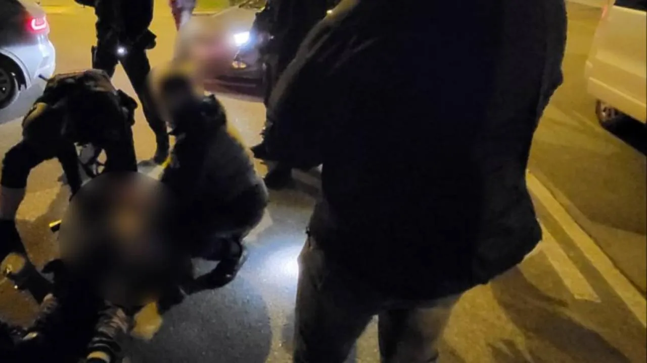 Podpalił mężczyznę na przystanku. Usłyszał zarzuty!