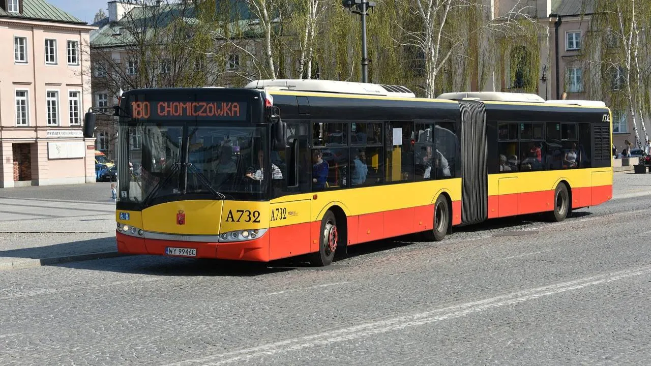 Śmiertelny wypadek w Warszawie. Kierowca autobusu z aktem oskarżenia