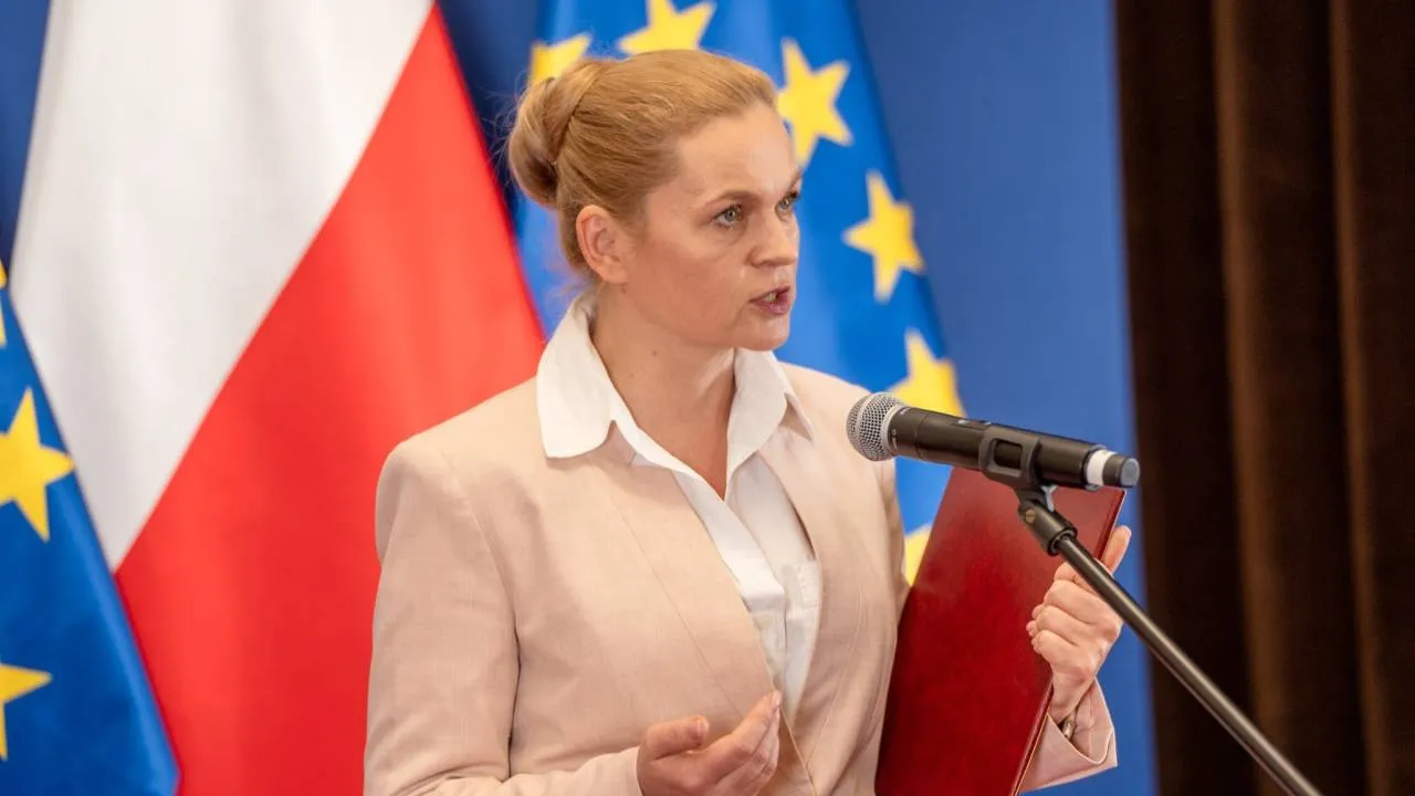 Jaki jest cel nowego przedmiotu w szkołach? Nowacka: "Demokracji nie ma się na zawsze"