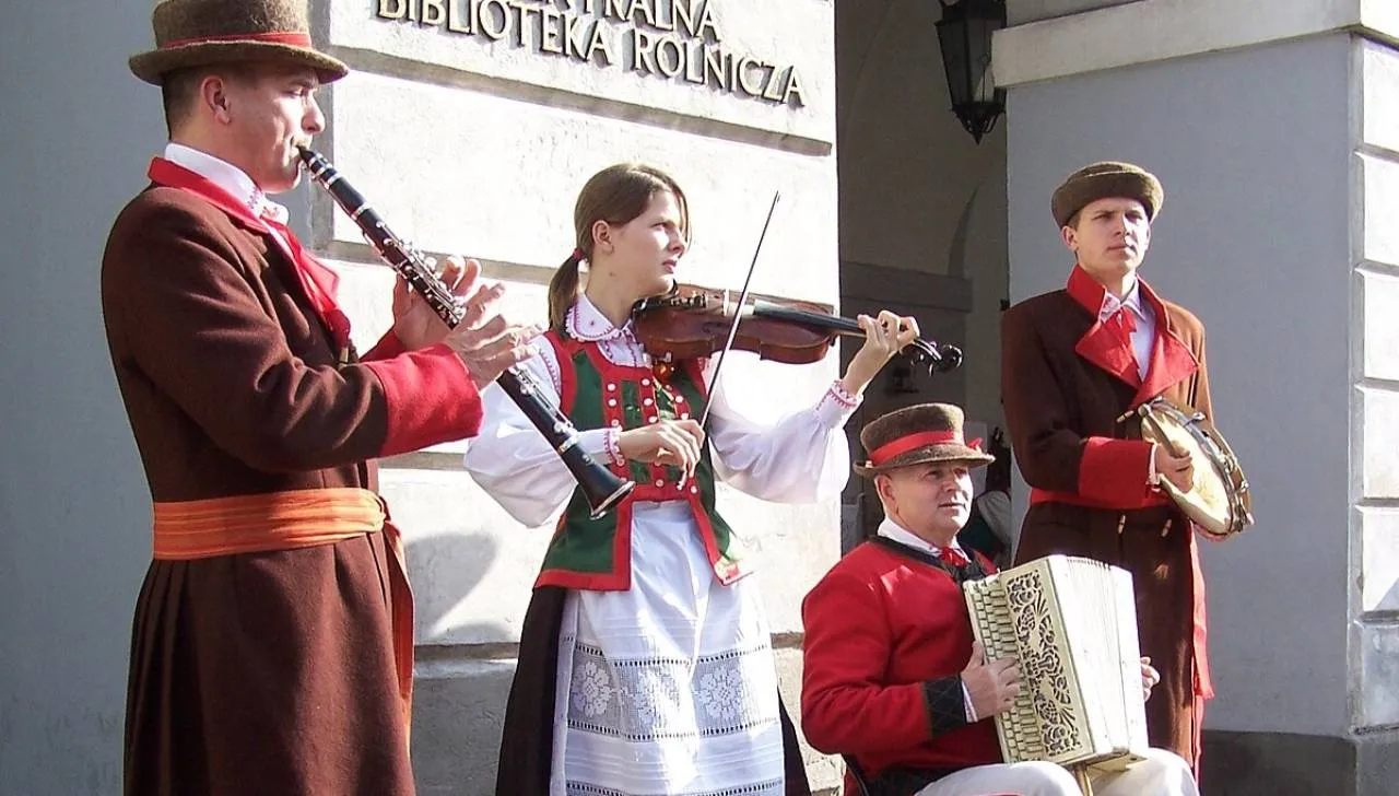 Minisłownik Kurpiowski. Rozszyfruj 15 haseł