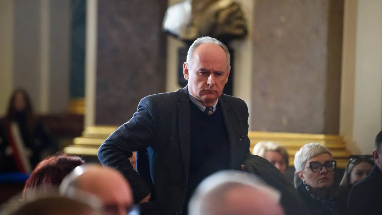 Wiceszef MON o nakazie Tuska: „Absolutny absurd”. Zarzucił też kłamstwo autorom z Onetu