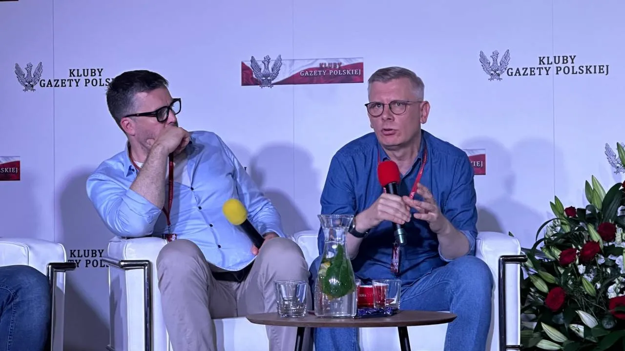 "Nie bądź bezpieczny, dziennikarz pamięta". Laudacja dr Hajdasz dla twórców serialu "Reset"