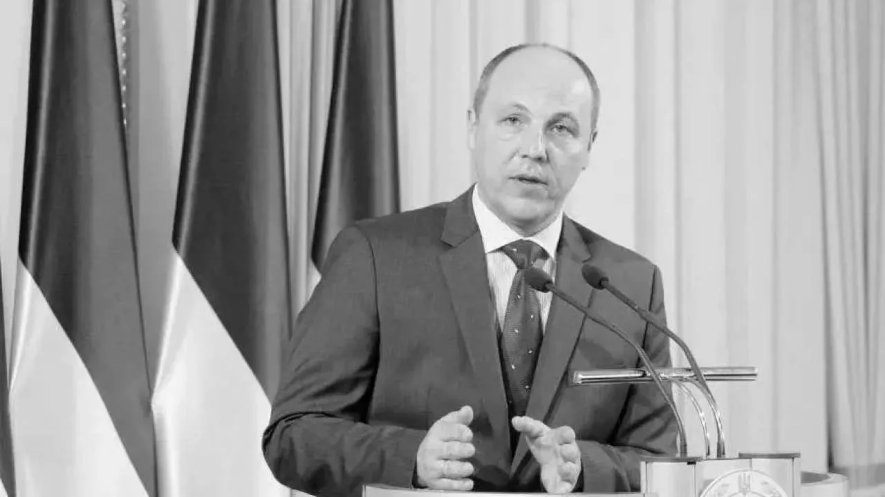 Oficer ukraińskich służb specjalnych. „Nie wierz, że zabójca Parubija działał sam”