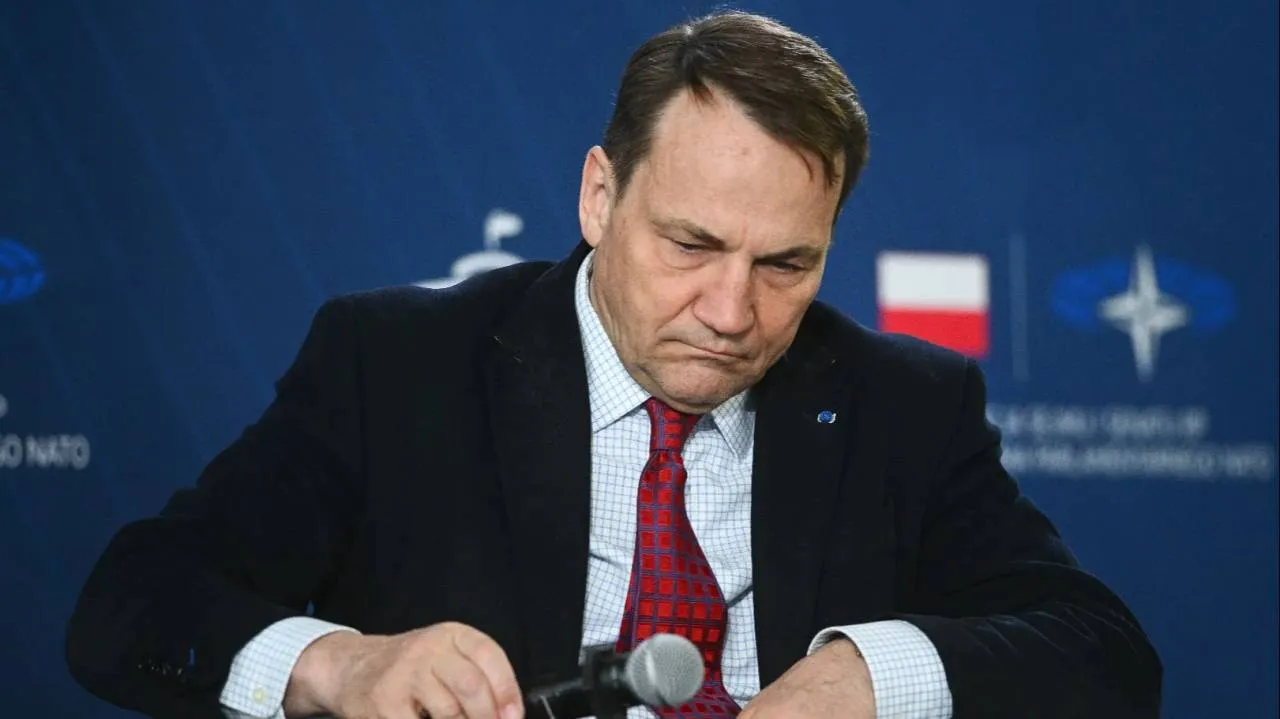 Michał Rachoń punktuje Sikorskiego. Publikuje kompromitującą notatkę z czasów resetu z Rosją