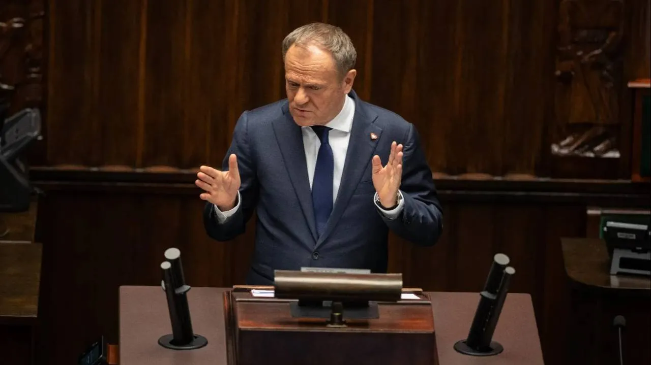 Wódz czerwonych niedobitków. Witold Gadowski pyta: Kto za Tuska?