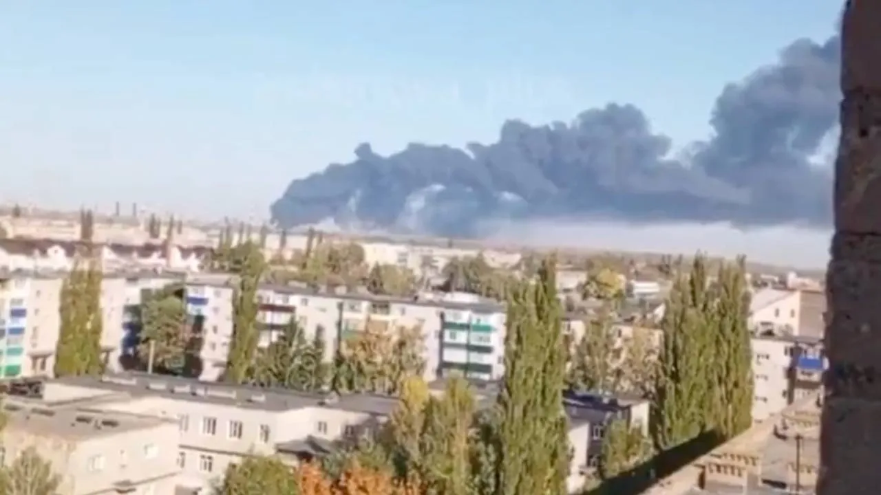 Rosyjskie zakłady petrochemiczne stanęły w ogniu! [WIDEO]