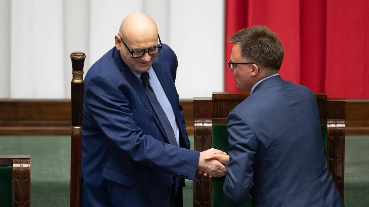 Plany Hołowni nie podobają się koalicjantom. Zgorzelski: Może chce być trzecim Polakiem w kosmosie