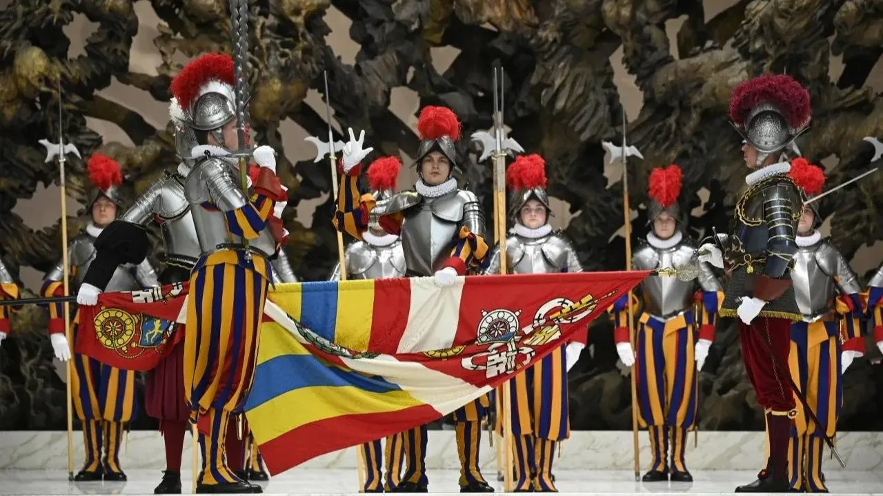 Gwardia Szwajcarska przygotowuje się do przysięgi [ZDJĘCIA]