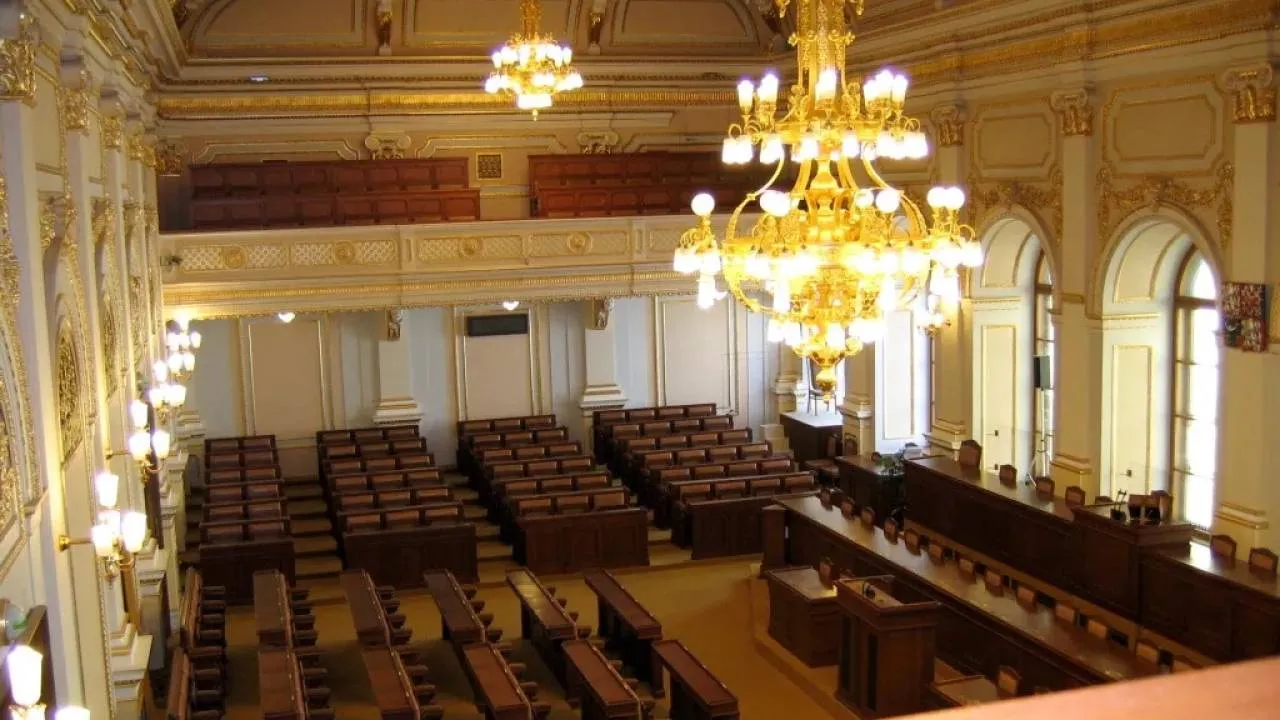 Czesi wybierają nowy parlament. Liderem partia Babisza