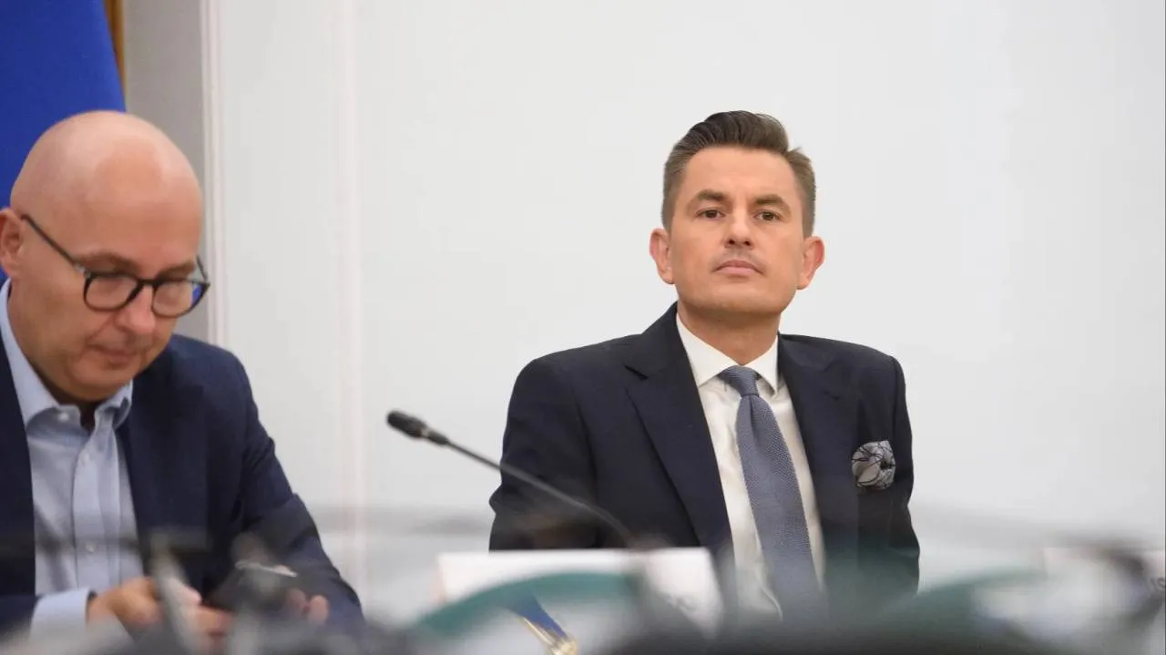 Koalicja murem za pomysłami Żurka. Do gry wkroczył również Myrcha. Dostał odpowiedź
