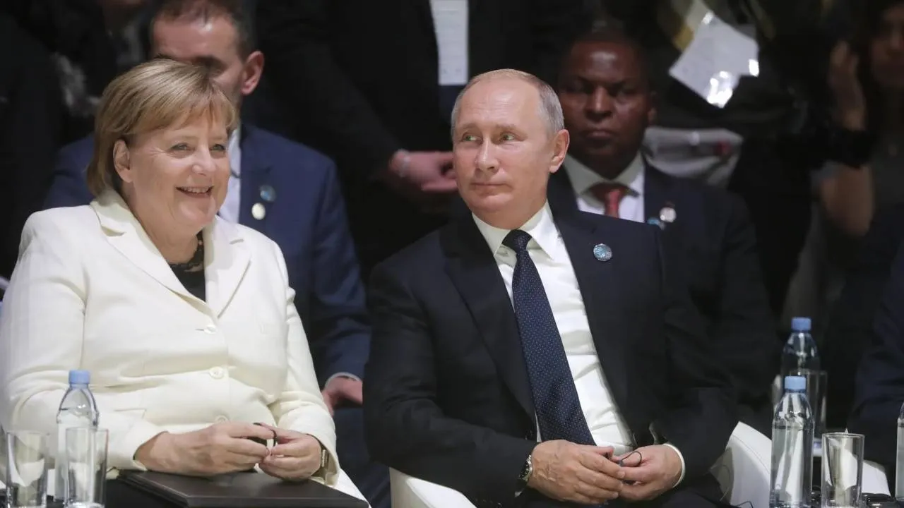"Historia jest najlepszą nauczycielką". Szefernaker przypomina, kto chciał, by Rosja znalazła się w NATO