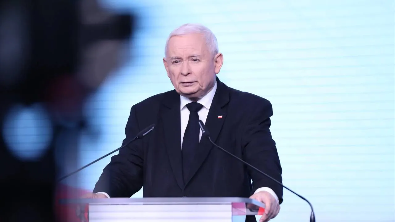 "Proszę sie nie ośmieszać!". Tak Kaczyński odpowiedział pracownicy TVP Info w likwidacji