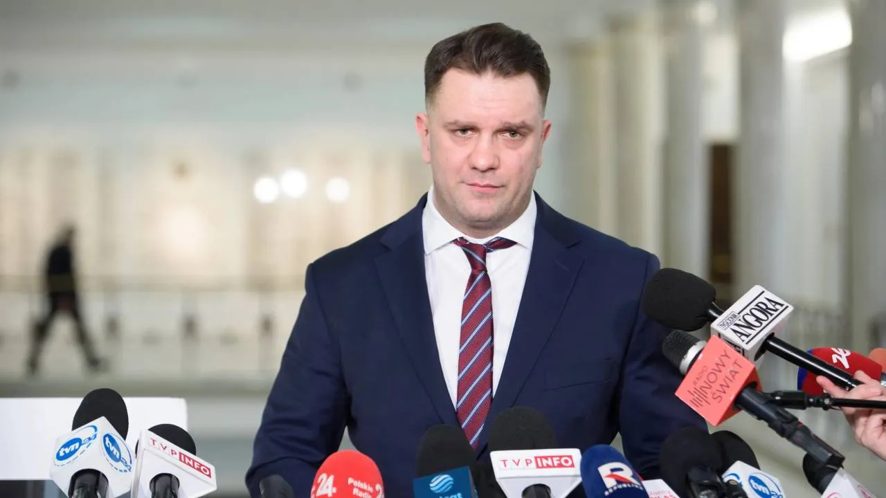 Jechał ponad 200 km/h. Poseł Mejza przyznał się do błędu