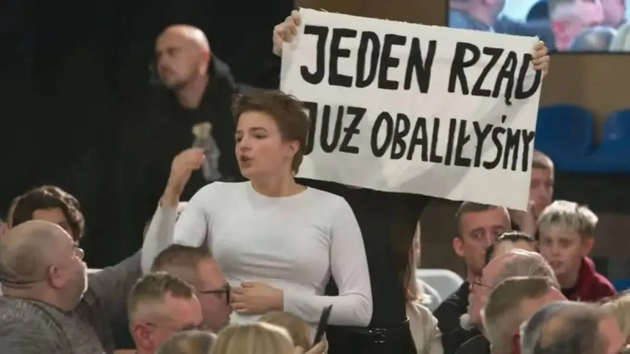 "Jagodno" przyjechało na spotkanie z Tuskiem. Padły kłopotliwe pytania i wybuchł skandal