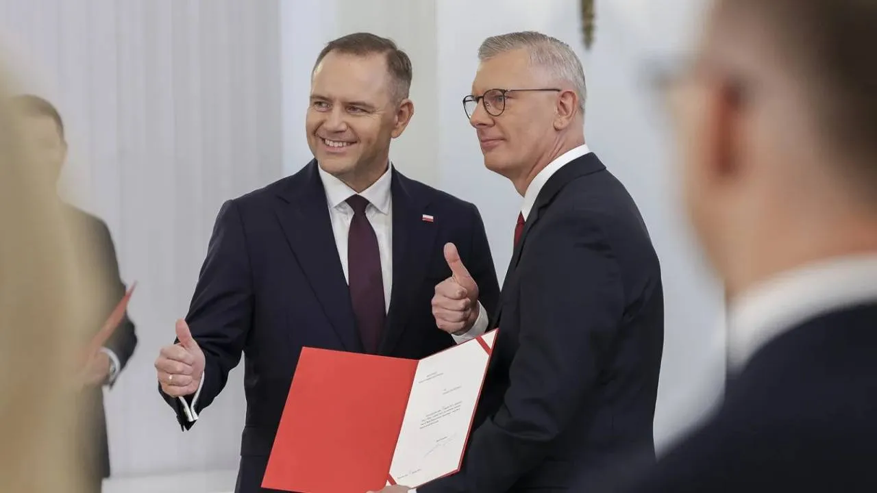 Prezydent Karol Nawrocki i szef Biura Bezpieczeństwa Narodowego Sławomir Cenckiewicz