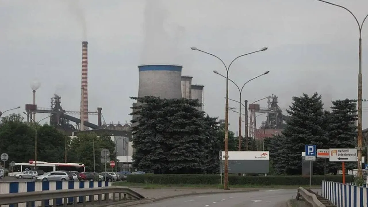 Śląskie zagrożone utratą setek miejsc pracy. Związki zawodowe planują wielki protest w Katowicach