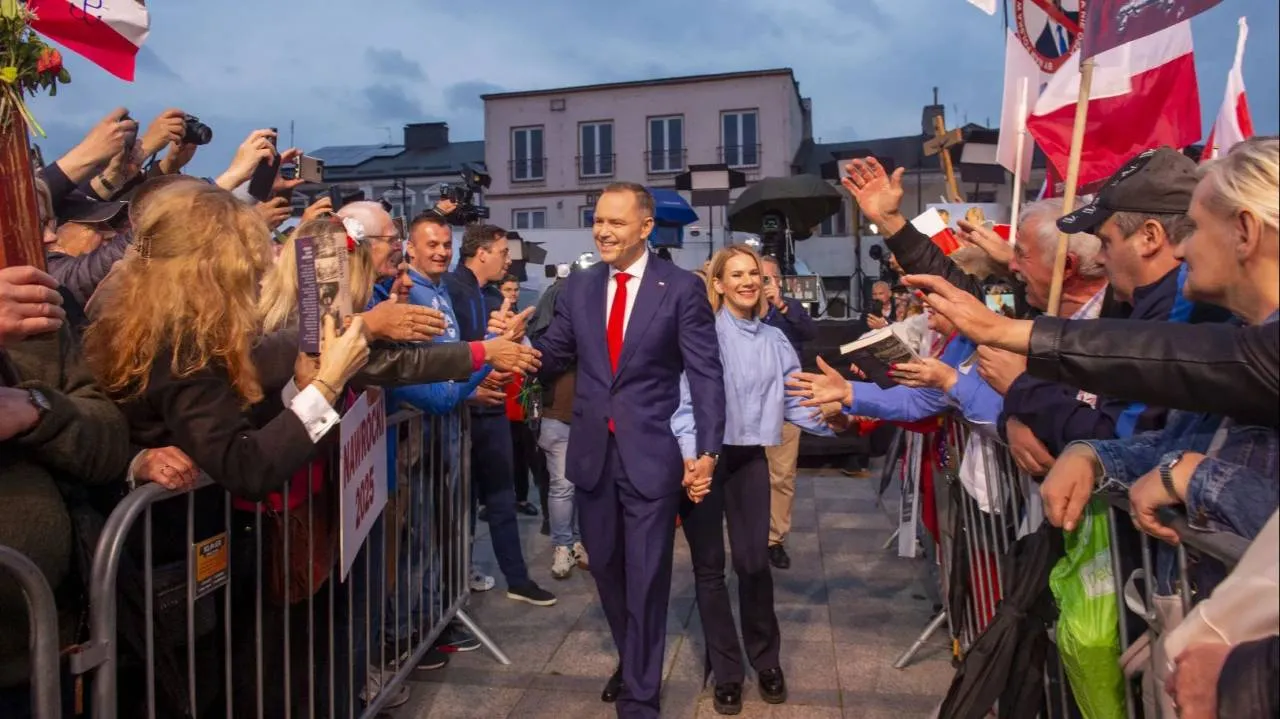 Prezydent Nawrocki wyznacza granice dla projektu ustawy o osobie najbliższej