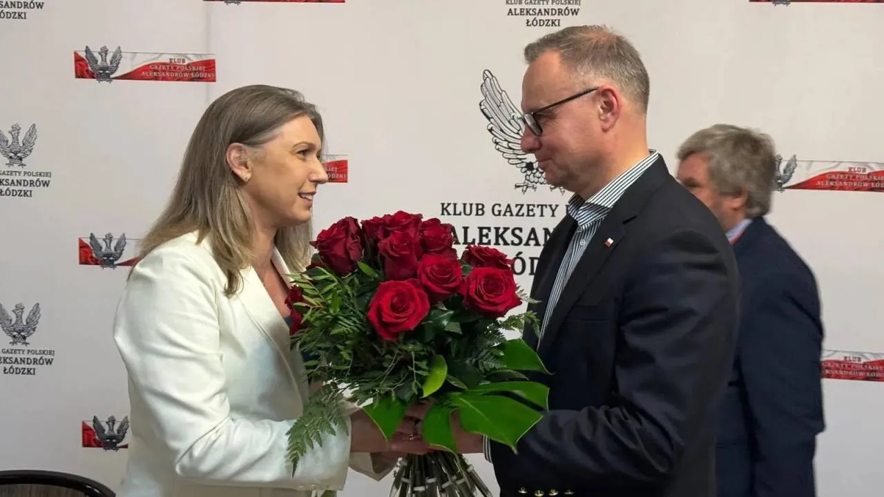 Tłumy na spotkaniu autorskim Andrzeja Dudy! Były prezydent promuje książkę o kulisach władzy [FOTO]