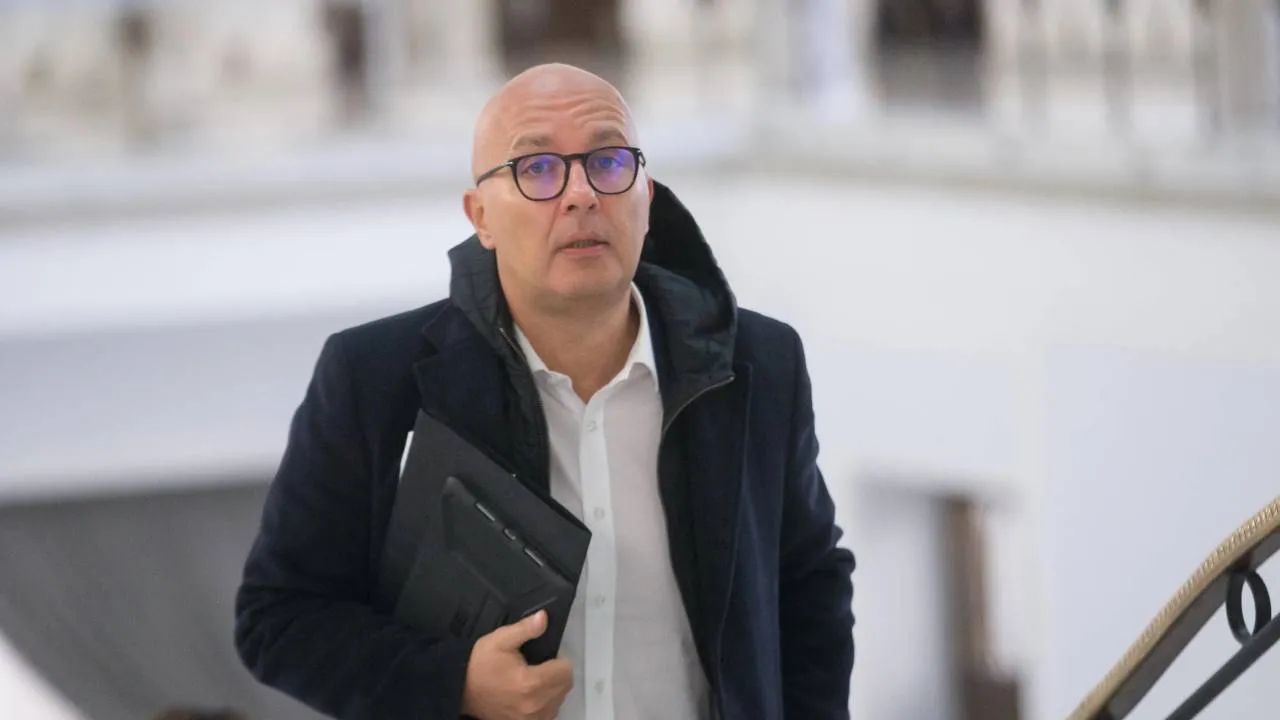 Żadnej pracy Agaty Dudy w NBP nie będzie, ale Kropiwnicki musiał się wygłupić. Hipokryzja posła Platformy