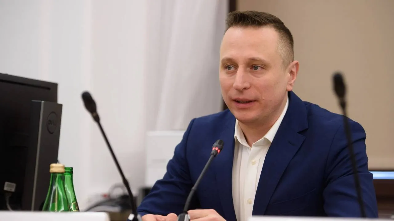 Brejzę poniosły emocje i... zaatakował sędziów nominowanych przez Bodnara. "Poseł skasuje ten wpis"