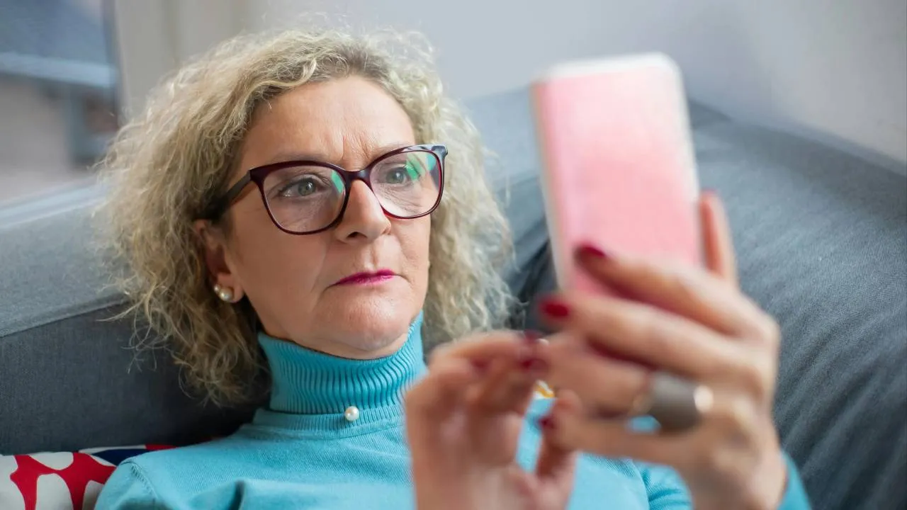 Rząd wprowadza nową opłatę. Uderzy w każdego, kto ma smartfona