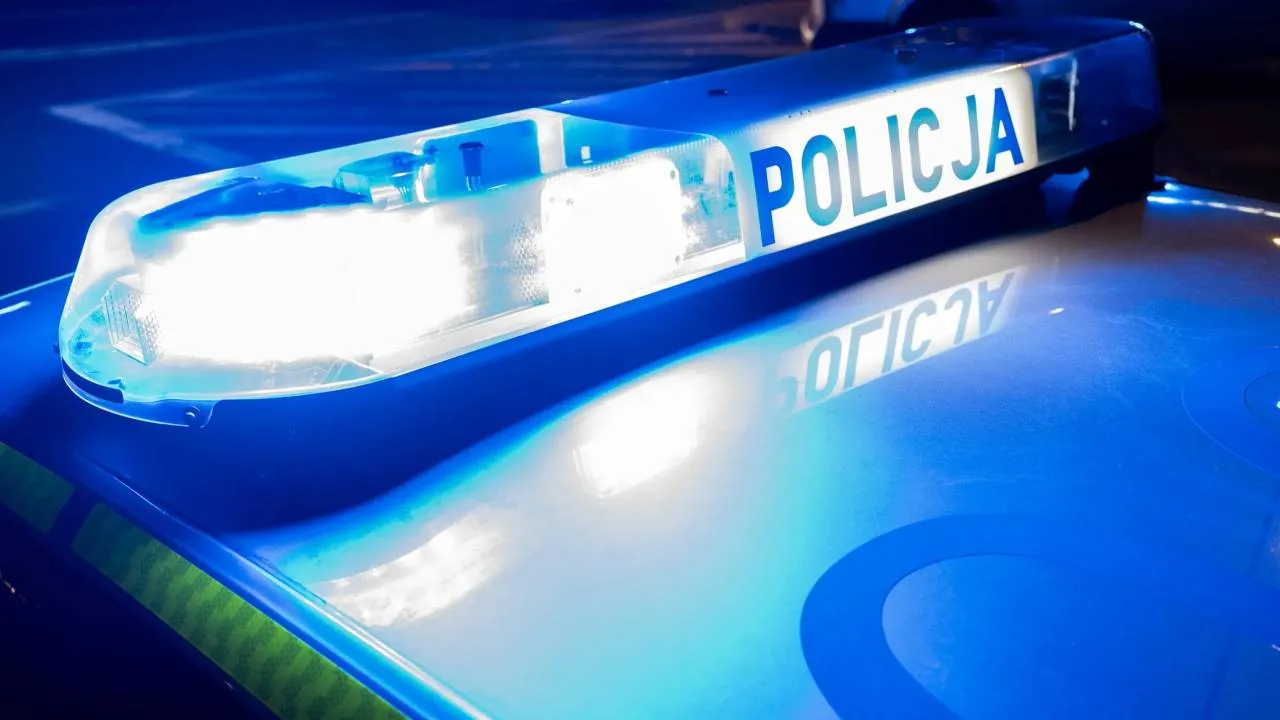 Zderzenie autobusu z ciężarówką w Warszawie