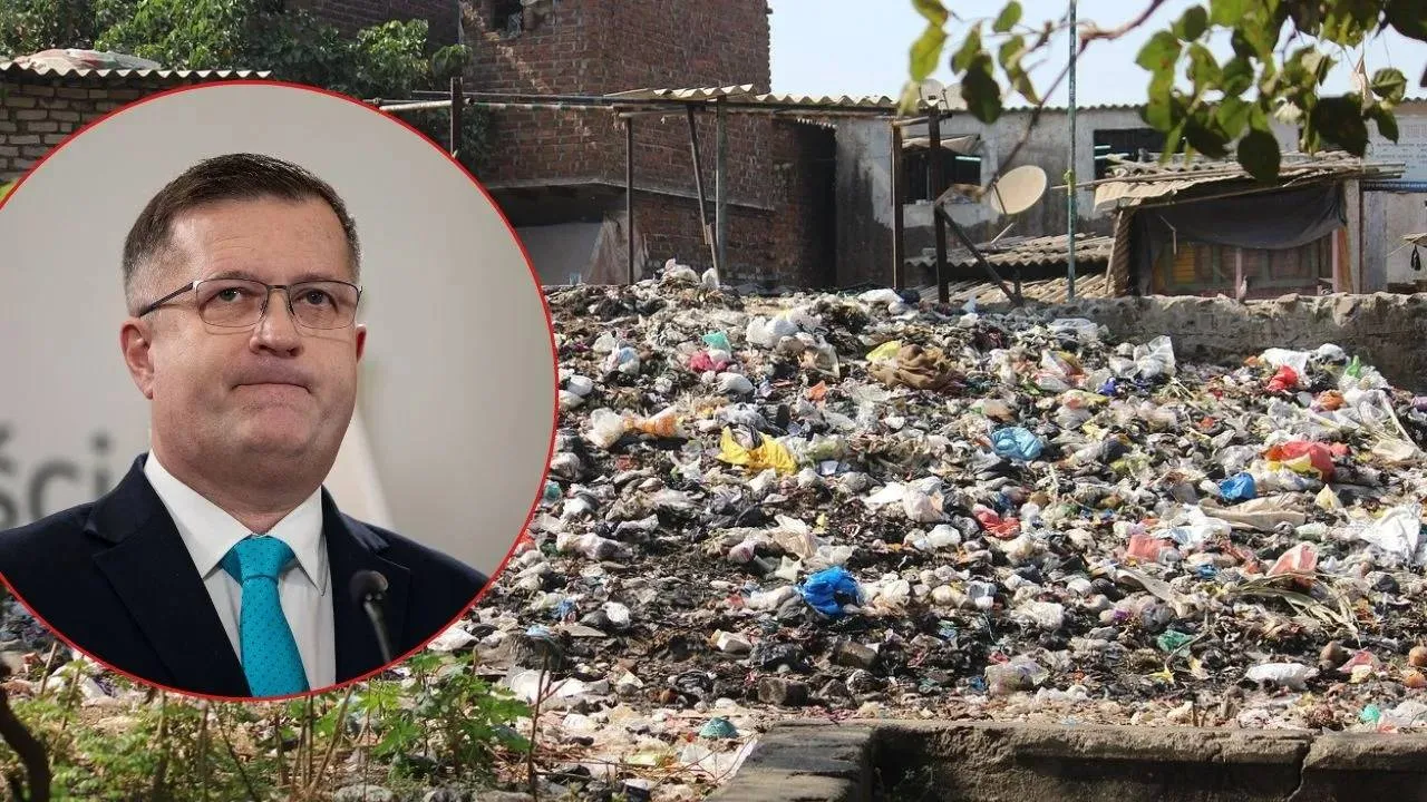 Dokumenty wojskowe znów znaleziono w porzuconych śmiechach