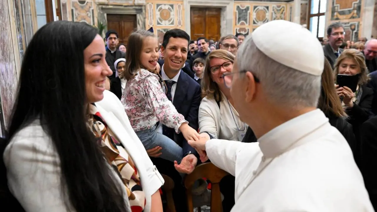 Papież: Życie ludzkie jest darem i powinno być przyjmowane z szacunkiem