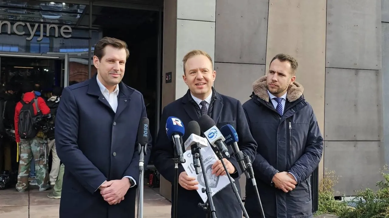 Politycy PiS wybrali się na imprezę Koalicji Obywatelskiej. Wybrzmiały niewygodne pytania