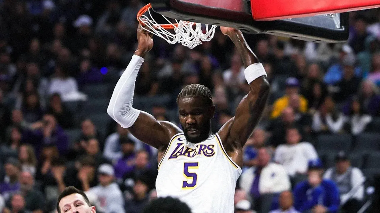 Rekordowy występ w Lakers bez LeBrona i Doncica: "Cieszy takie osiągnięcie"