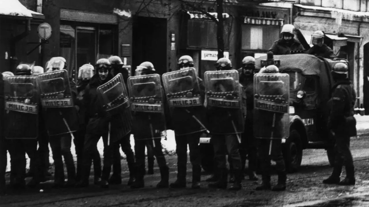 Zomowiec uderzał raz po raz pałką w głowę