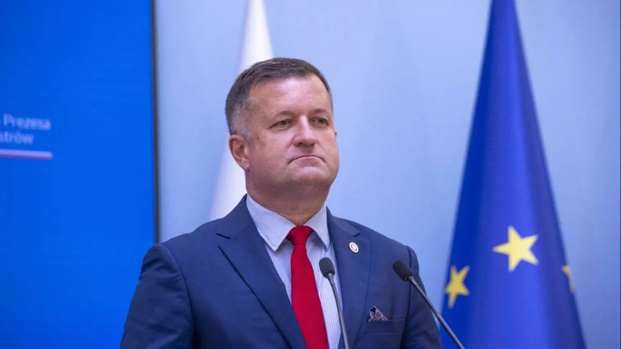 Setki tysięcy złotych dla Stróżyka i "ekspertów" jego komisji. "Narzędzie odwetu w rękach pogrobowców z WSI"